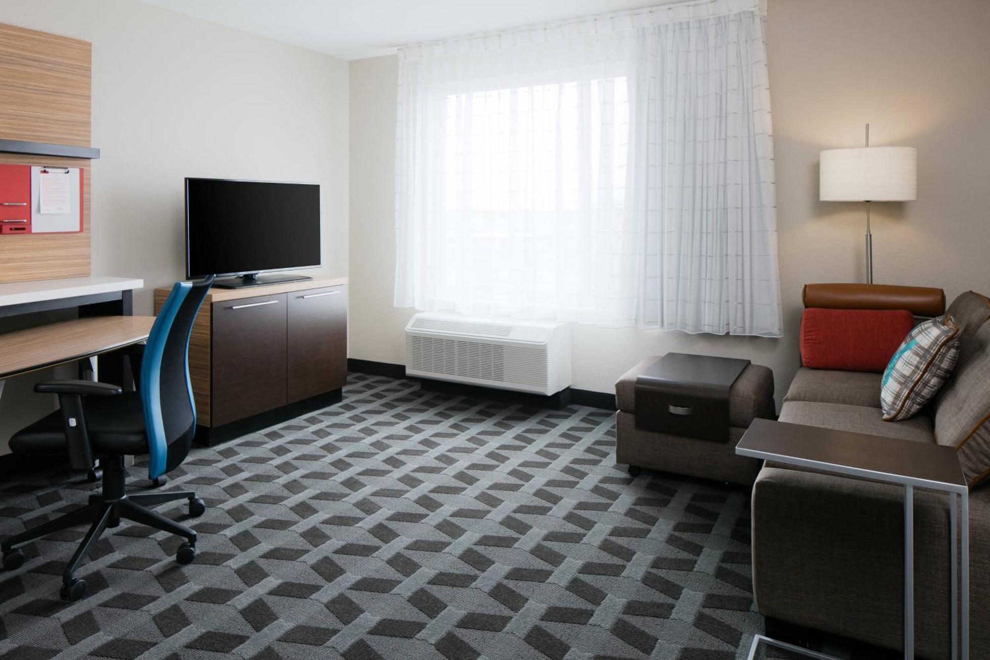 Towneplace Suites By Marriott Kansas City Airport Экстерьер фото