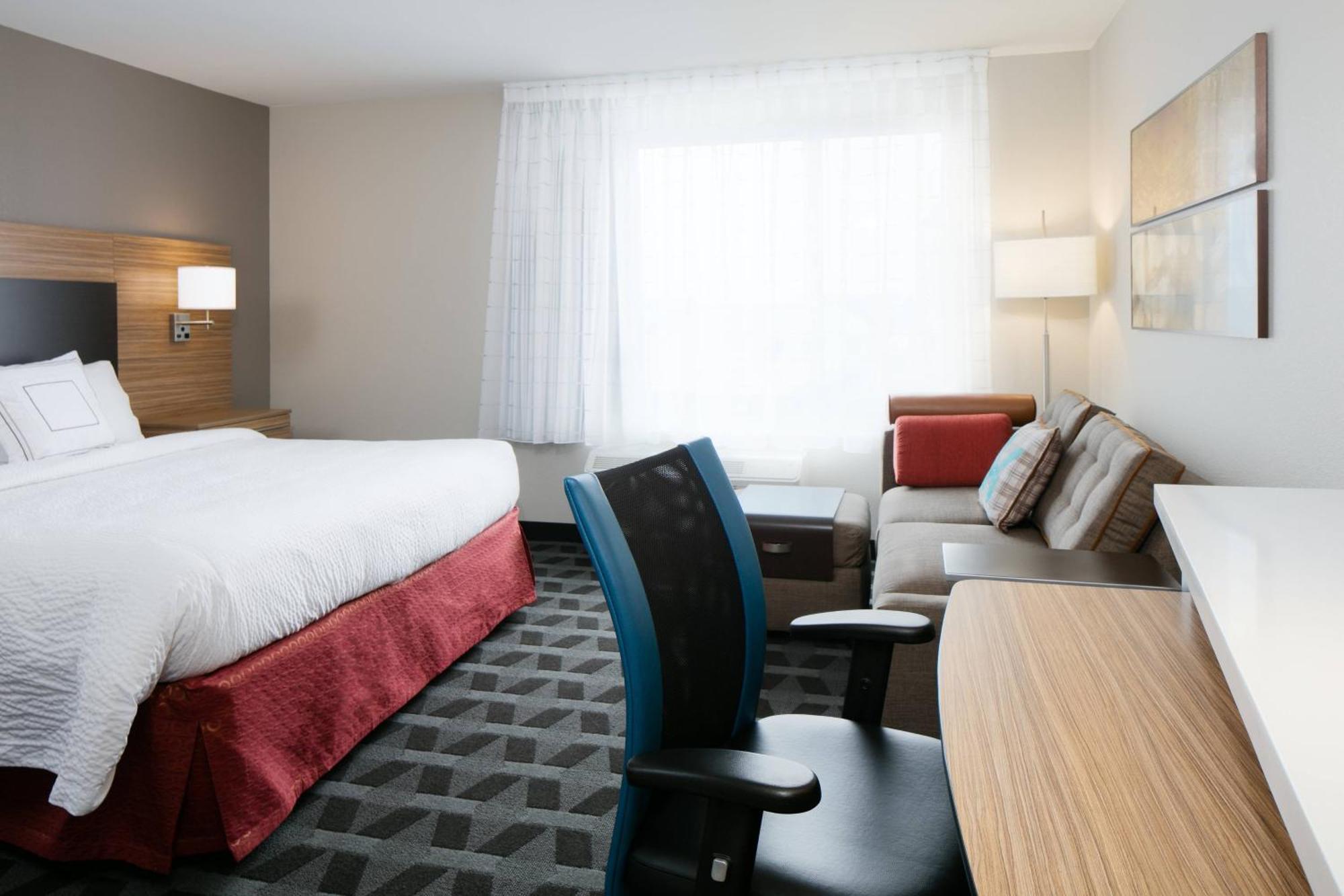 Towneplace Suites By Marriott Kansas City Airport Экстерьер фото